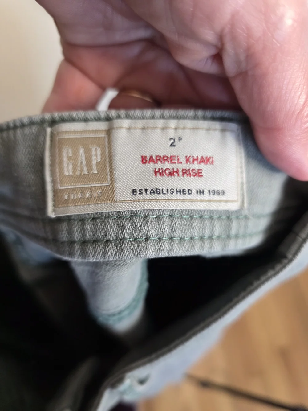 GAP Barrel Khaki Highrise in Olive Color